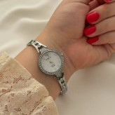 ساعت مچی زنانه صفحه سفید دور نگین برند EHHE کد 3421