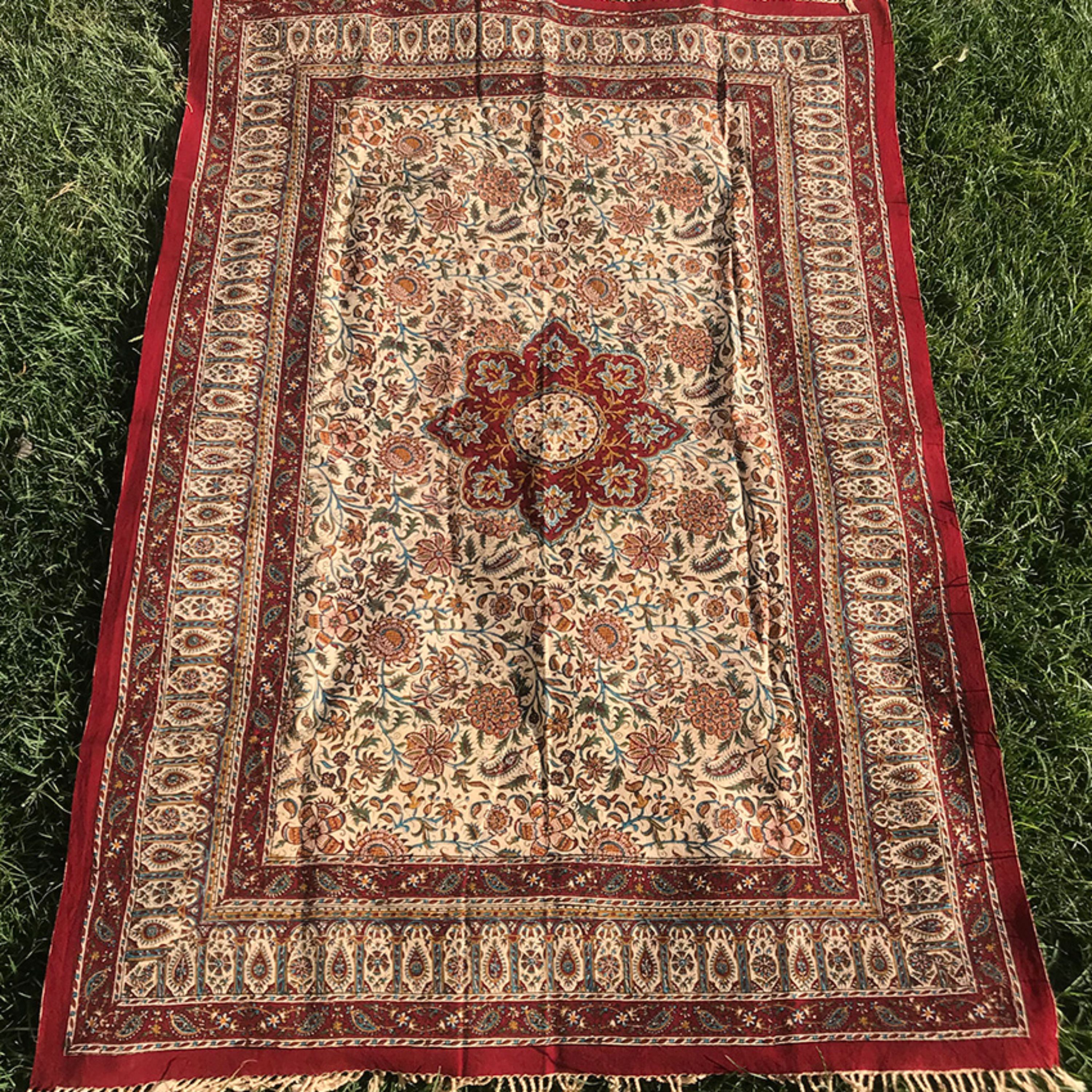 رومیزی قلمکار طرح گل و بته ترنج دار