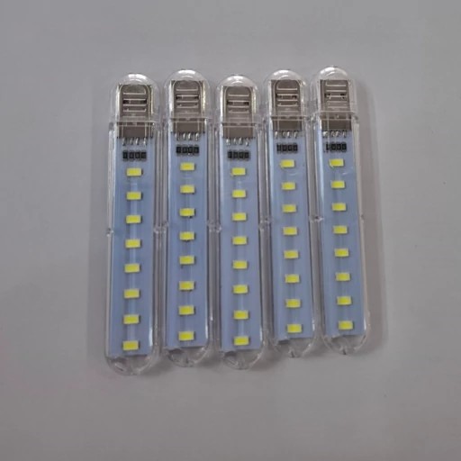 چراغ usb با 8تا smd پر نور و کم مصرف