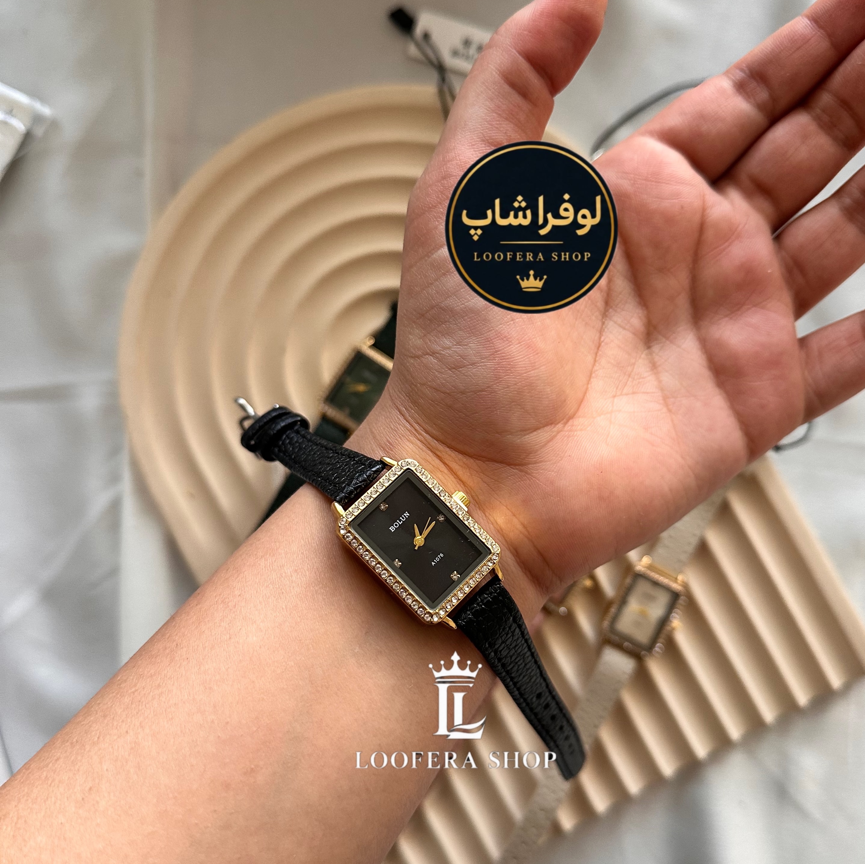 ساعت زنانه بولون بند چرم دور نگین زنانه