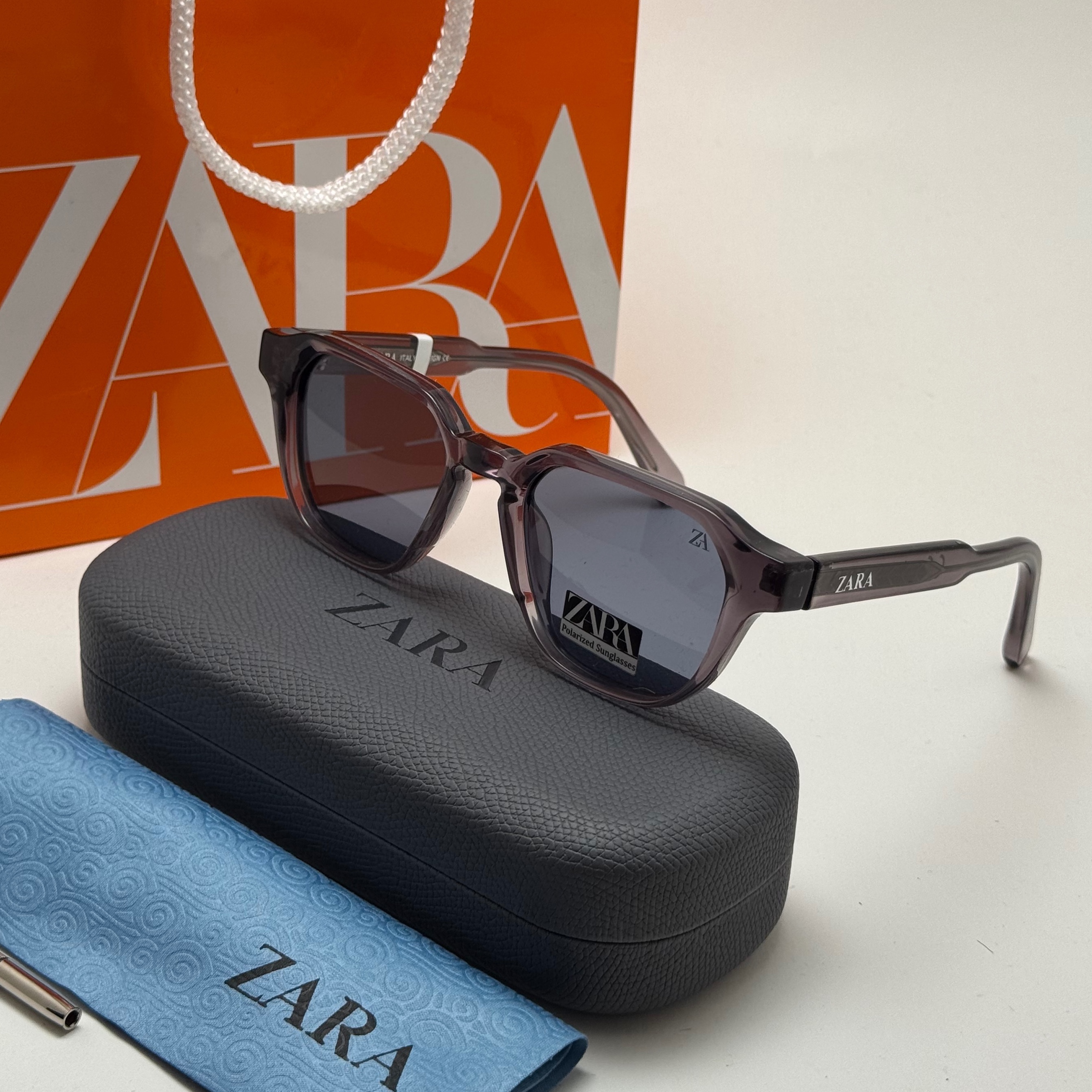 عینک آفتابی پلاریزه زارا ZARA دسته سیم فول پک خاکستری تیره - لولا دوبل - کد رفرنس ZA 6236 P
