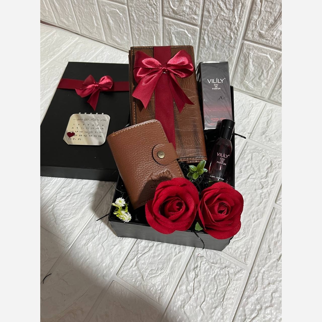 باکس هدیه مردانه،ست کادویی کیف پول و جاکارتی و ادکلن مردانه